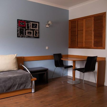 Confortable Apartment Near Porte De Versailles Issy-les-Moulineaux Buitenkant foto