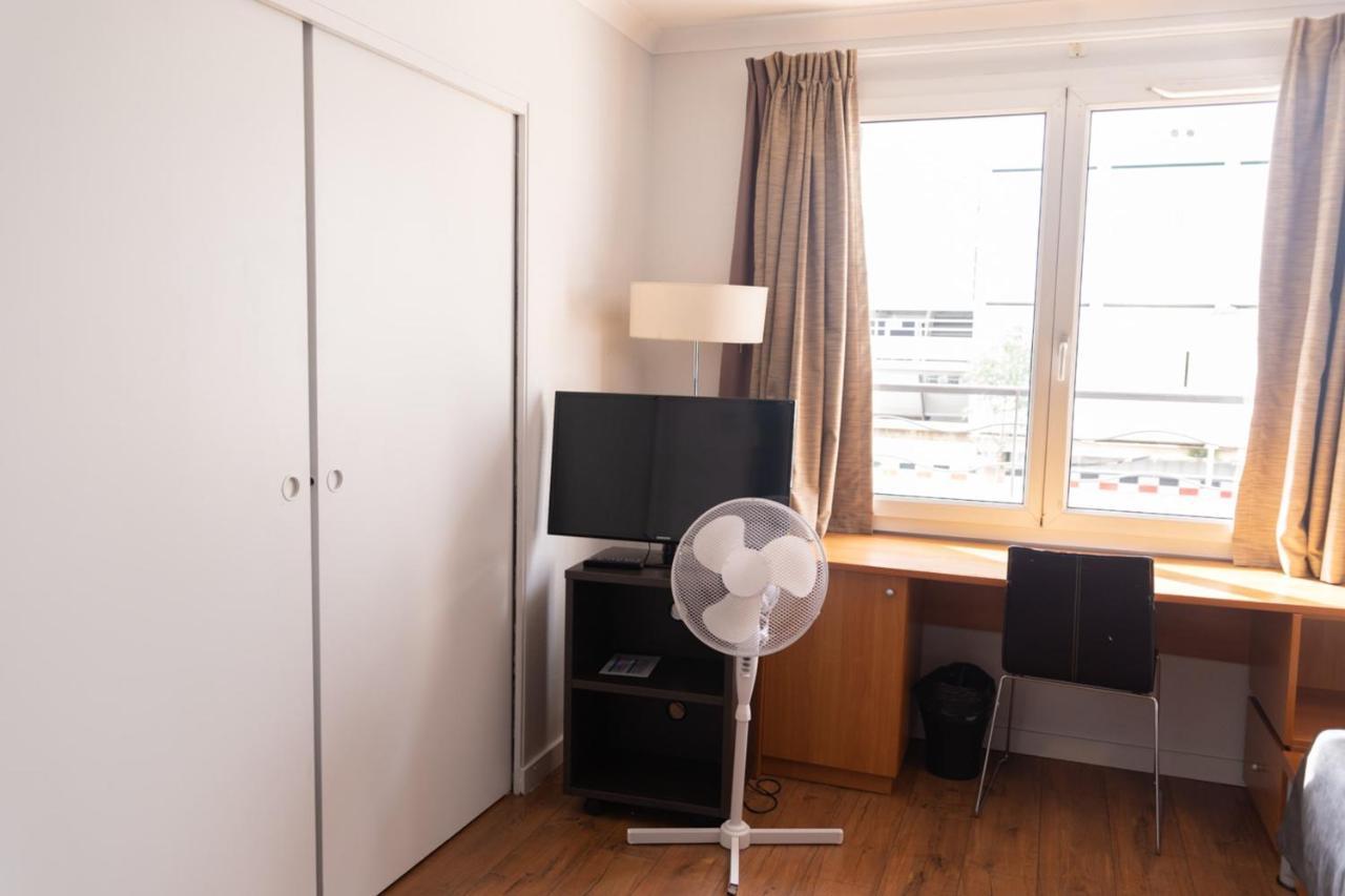 Confortable Apartment Near Porte De Versailles Issy-les-Moulineaux Buitenkant foto